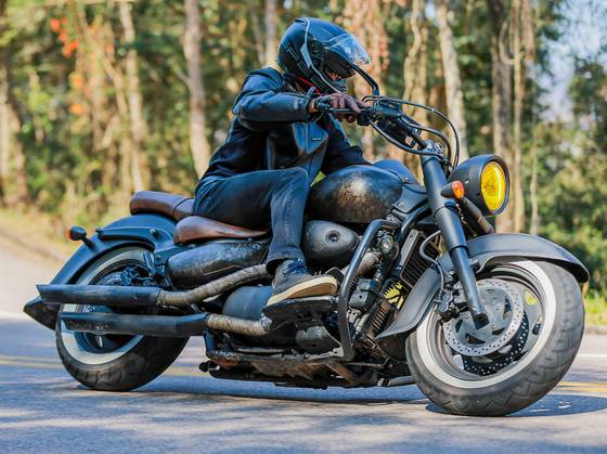 SUZUKI BOULEVARD C1500 SUZUKI BOULEVARD C1500